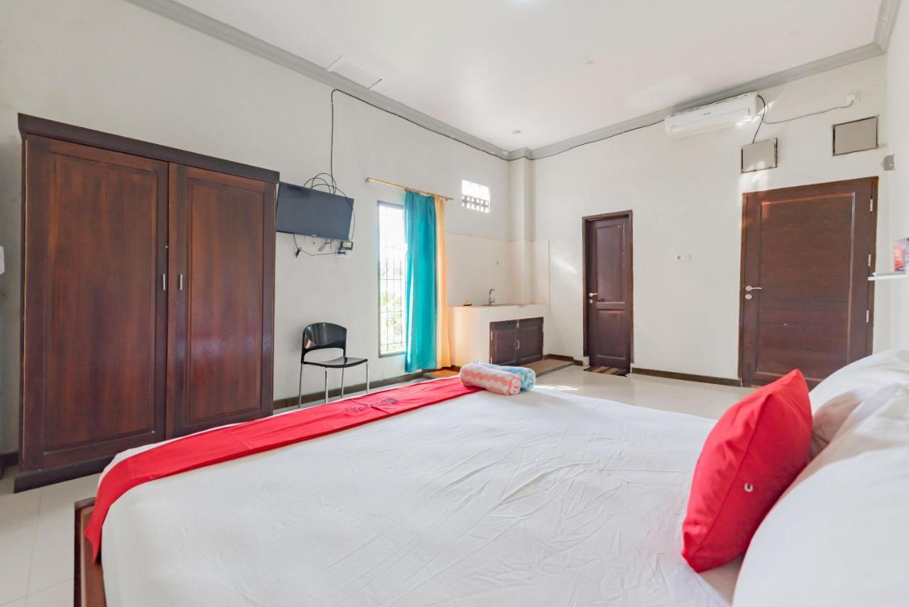 Hotel Reddoorz Near Gor Sempaja Samarinda Extérieur photo